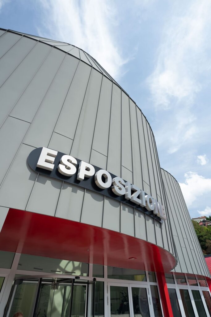 Spazio Esposizione del sito Moto Guzzi a Mandello del Lario per le GMG 2026