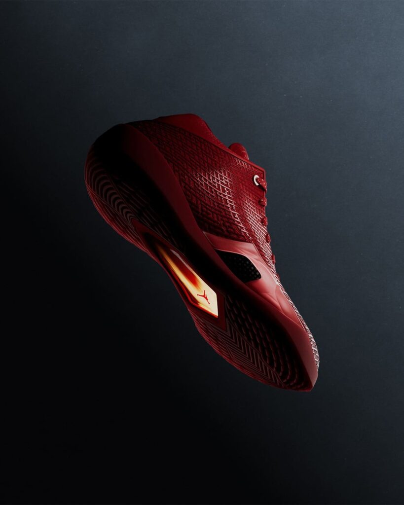 Suola e profilo laterale della Air Jordan 41 Ruby
