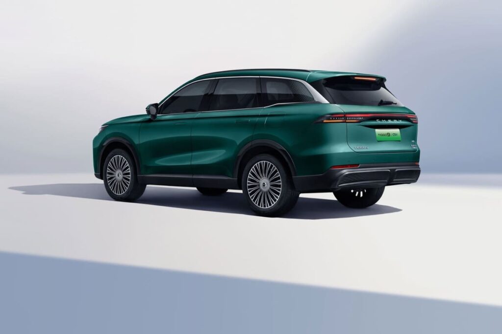 Chery Tiggo 9 vista posteriore, SUV plug-in hybrid a 7 posti