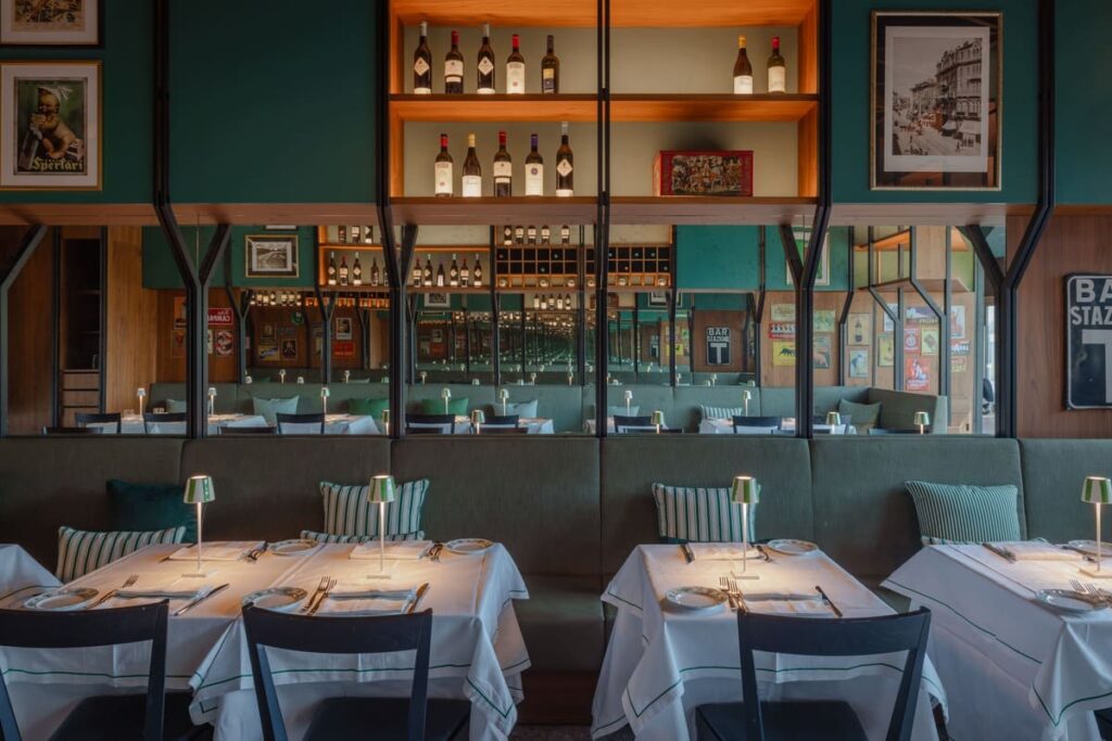 La sala del Bistrot Stendhal di Citylife, a Milano