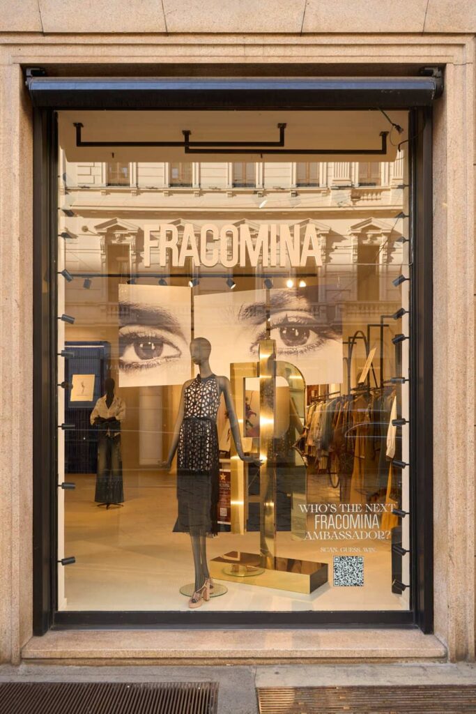Vetrina Fracomina a Milano per la presentazione primavera estate 2027