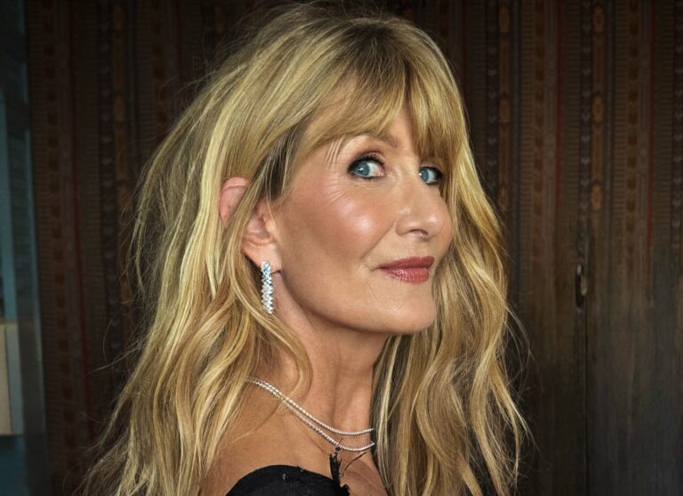 Il nuovo taglio di capelli di Laura Dern firmato Dimitris Giannetos a Venezia 83
