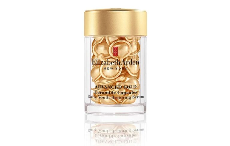 Elizabeth Arden Advanced Gold Ceramide Capsules, il flacone del nuovo siero con le capsule dorate monodose